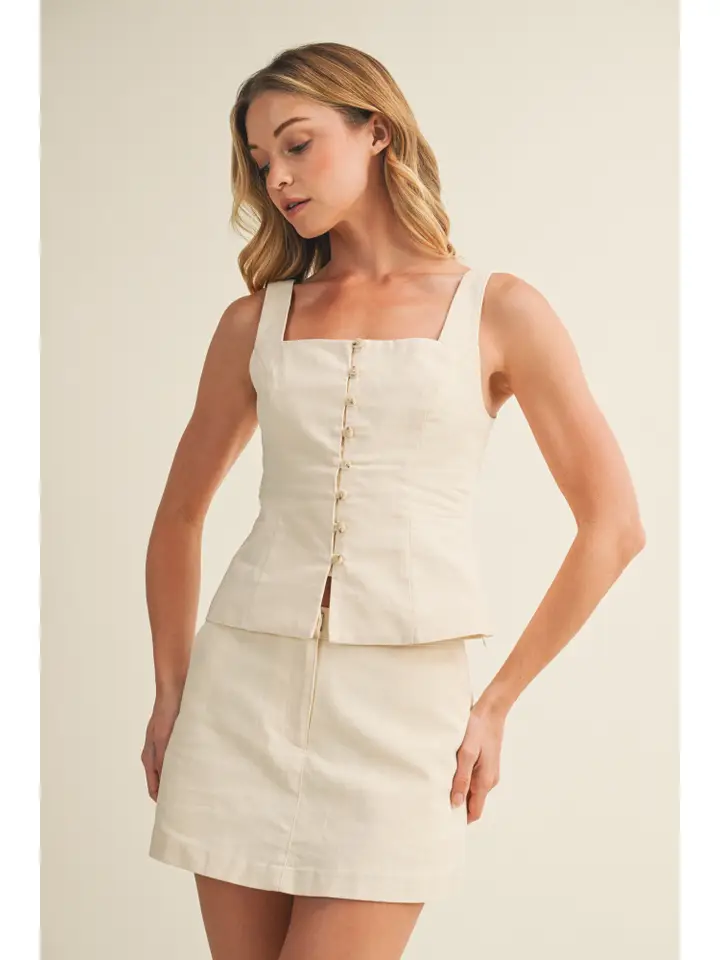 Fitted Button Top