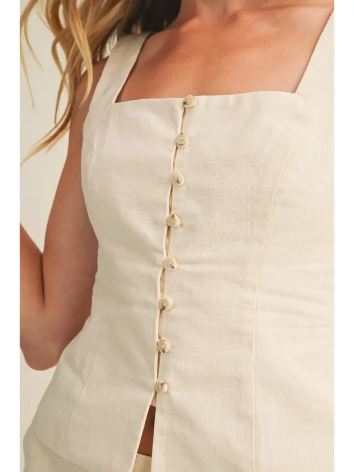 Fitted Button Top